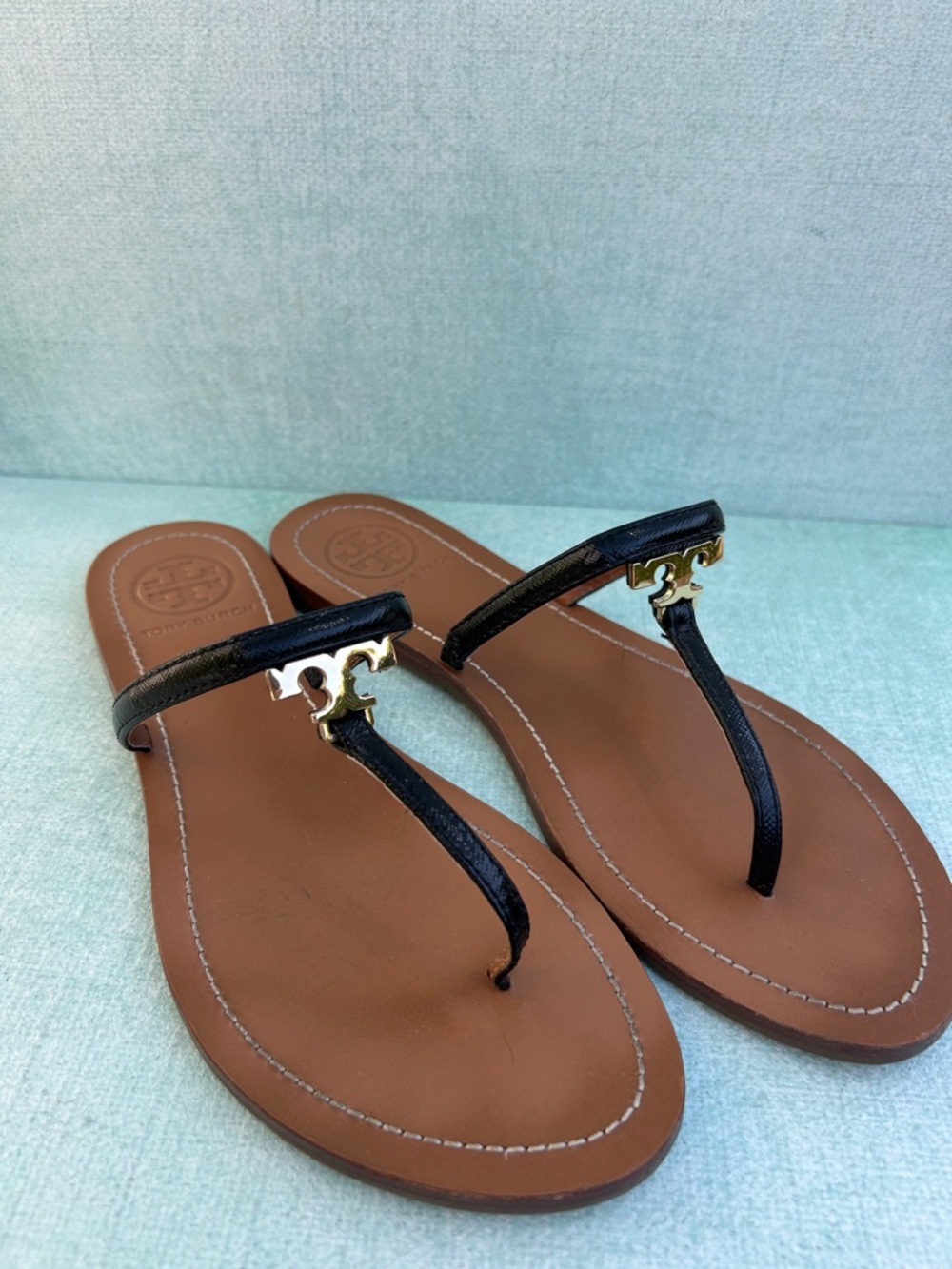 Tory Burch Black and Brown Leather Logo Thong Sandals